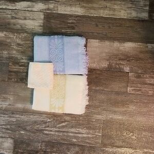 Vintage towels